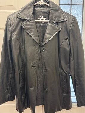 Vintage Maxima Black Leather Button-Front Blazer.
